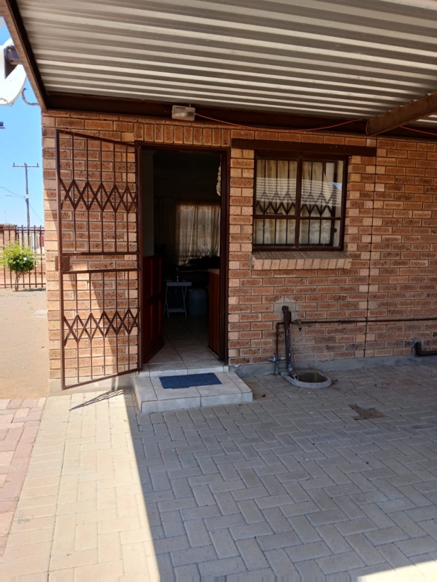 2 Bedroom Property for Sale in Mandela View Free State